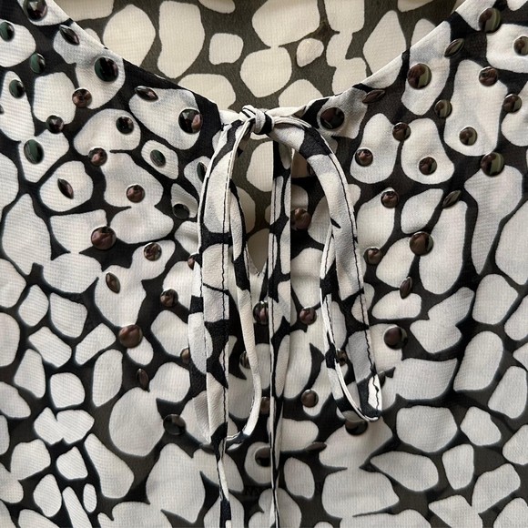 Elementz Woman Black and White Chiffon Blouse, 2X, Pre-owned - Picture 5 of 8